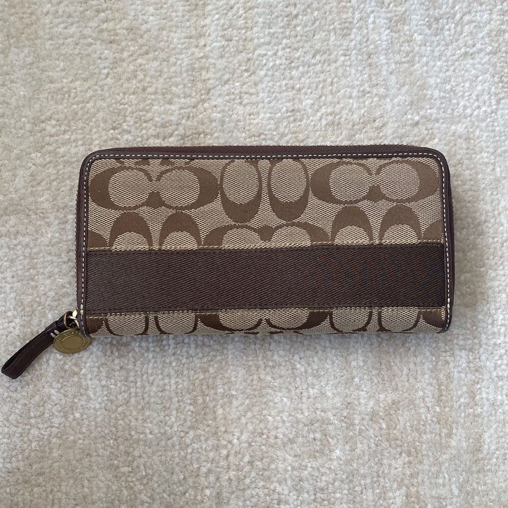 Coach wallet